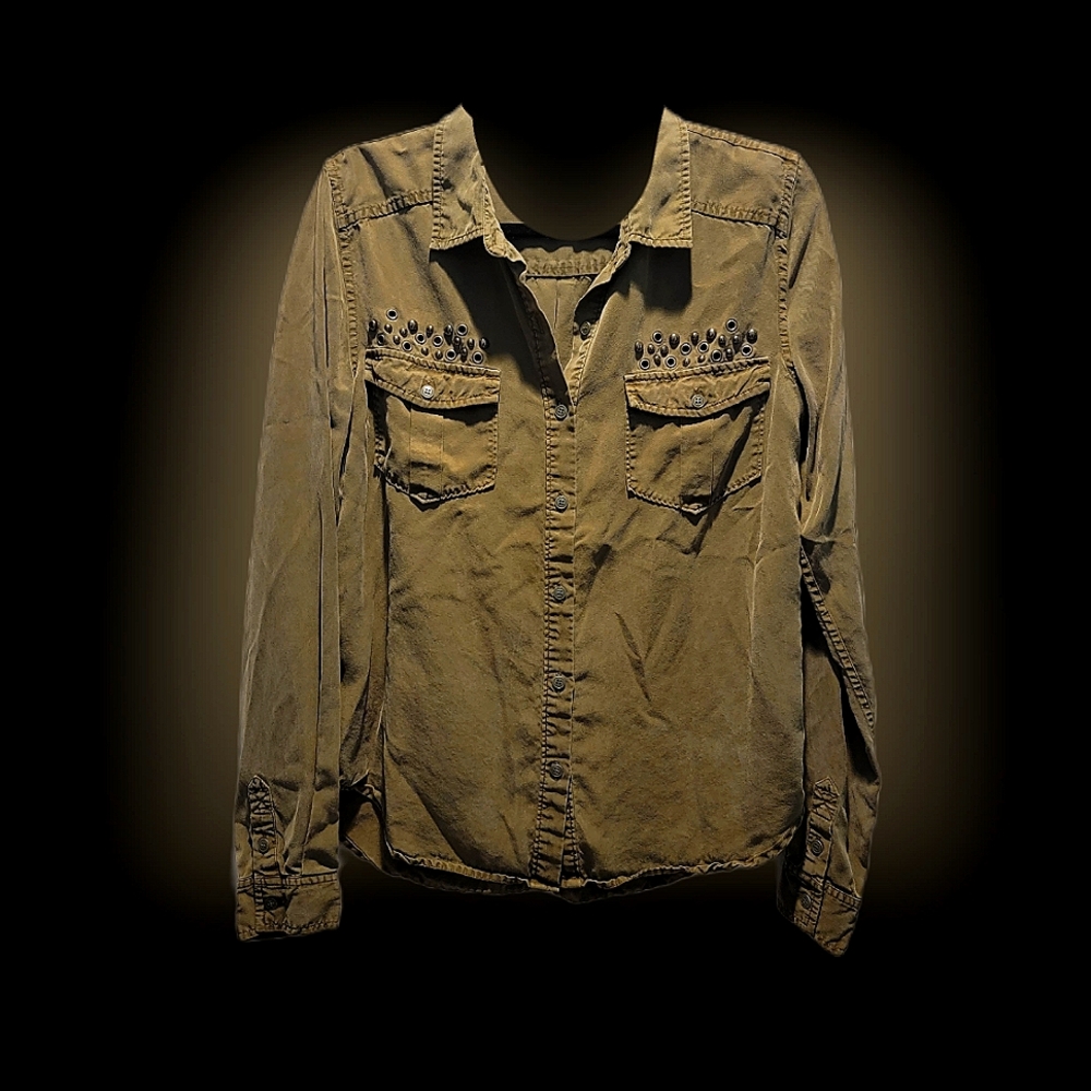 Vintage Studded Paige Button Up size medium
